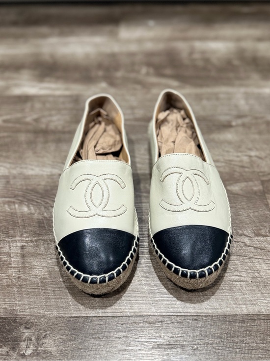 CHANEL Shoes - CHANEL Black Beige Leather Lambskin Espadrilles CC Cap Toe Sole Slip On EU Sz 39